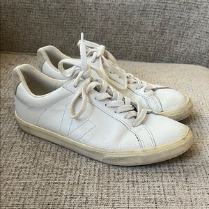 Veja Campo Off-White Lace-Up Sneakers size 38